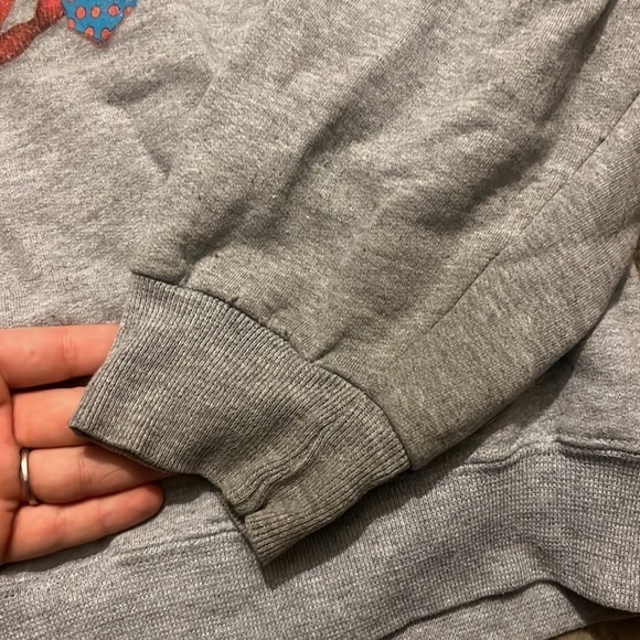 2007 Christmas Disneyland sweater - Picture 3 of 4